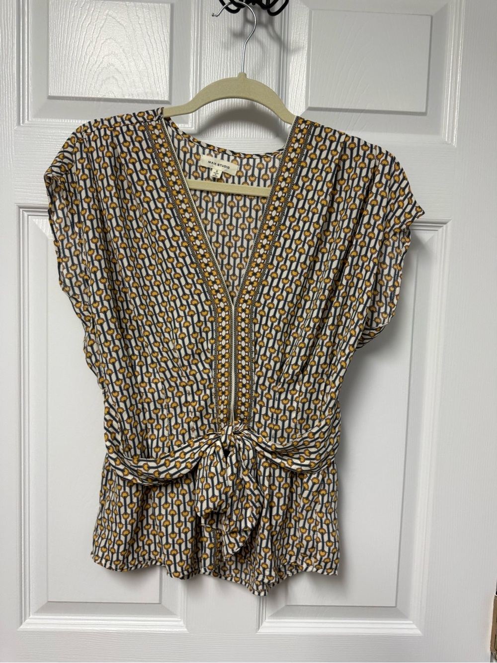 Max Studio Mustard and White Tie-Front V-Neck Blouse